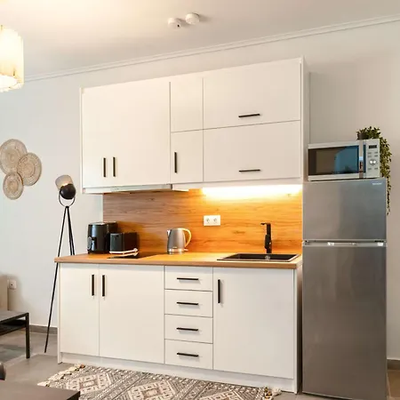 Phaedrus Living Modern Cityscape Flat *